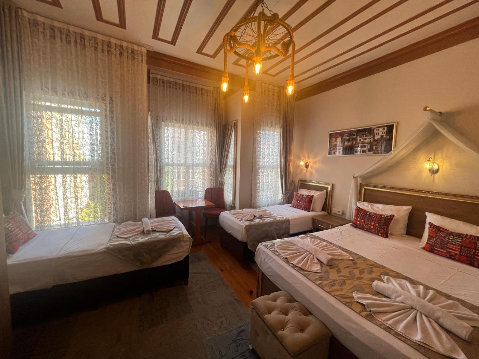 April Story Apart Hotel Istanbul Exterior photo